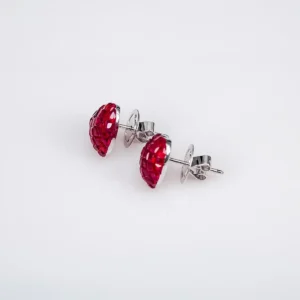 18 Karat White Gold Ruby Stud Heart Earrings