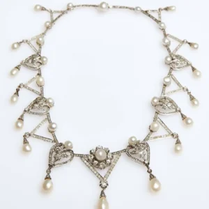 1910s Important Antique Natural Pearl Diamond Platinum Necklace