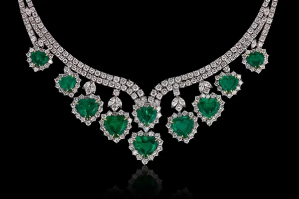 Andreoli Heart Shape Colombian Emerald Diamond Necklace CDC Certified 18Kt Gold - Image 7