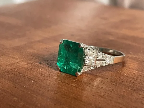 Art Deco 4.03 Colombia Minor Oil Emerald Ring - Image 5