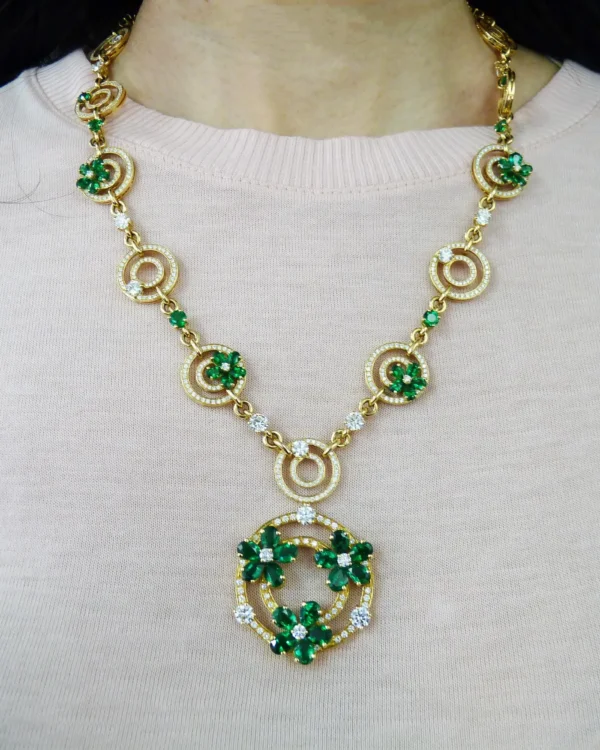 Bulgari Contemporary Diamond Emerald Parure Suite - Image 8