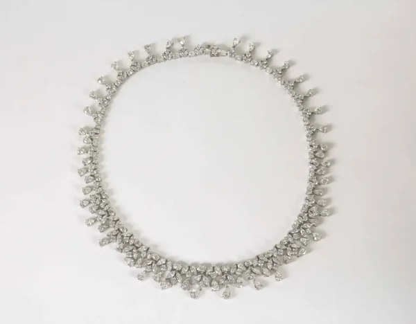 Buy Elegant 46 Carat Diamonds Necklace - Image 2