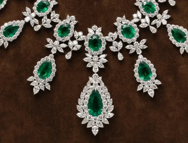 Buy Emerald and Diamond Drop Necklace - Image 5