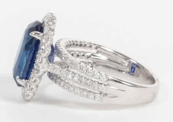 Certified Royal Blue Sapphire Diamond Ring - Image 3