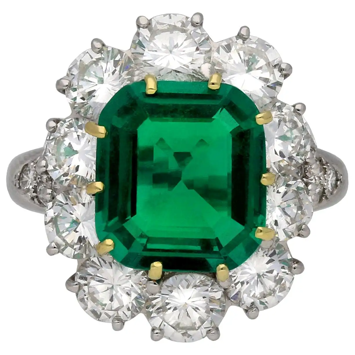 Colombian Emerald and Diamond Ring