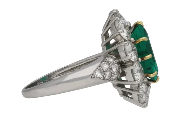 Colombian Emerald and Diamond Ring, American, circa 1980, Van Cleef & Arpels - Image 4