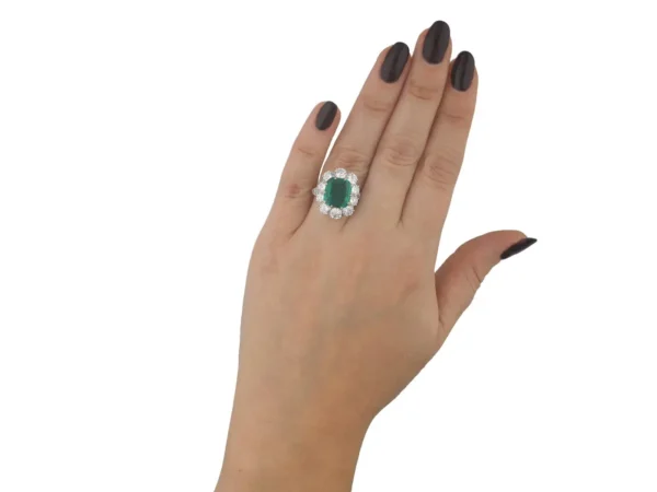 Colombian Emerald and Diamond Ring, American, circa 1980, Van Cleef & Arpels - Image 9