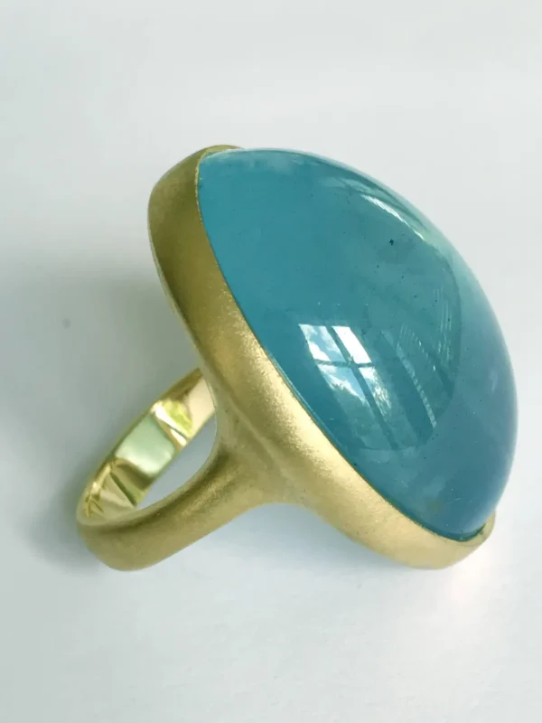 Dalben Magnificent Cabochon Aquamarine Yellow Gold Ring - Image 3