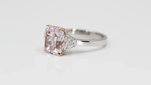 Fancy Purplish Pink Internally Flawless Diamond Ring GIA Certified 4.24 Carat - Image 5