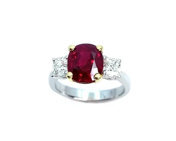 GIA Certified 4.00 Carat Pigeons Blood Burmese Ruby and Diamond 3-Stone Ring - Image 4