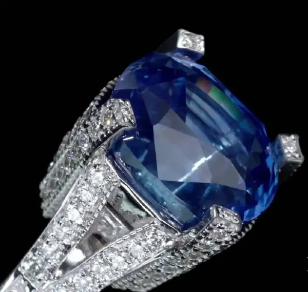 GRS Certified 11.01 Carat Natural Blue Sapphire & Diamond engagement Ring - Image 2