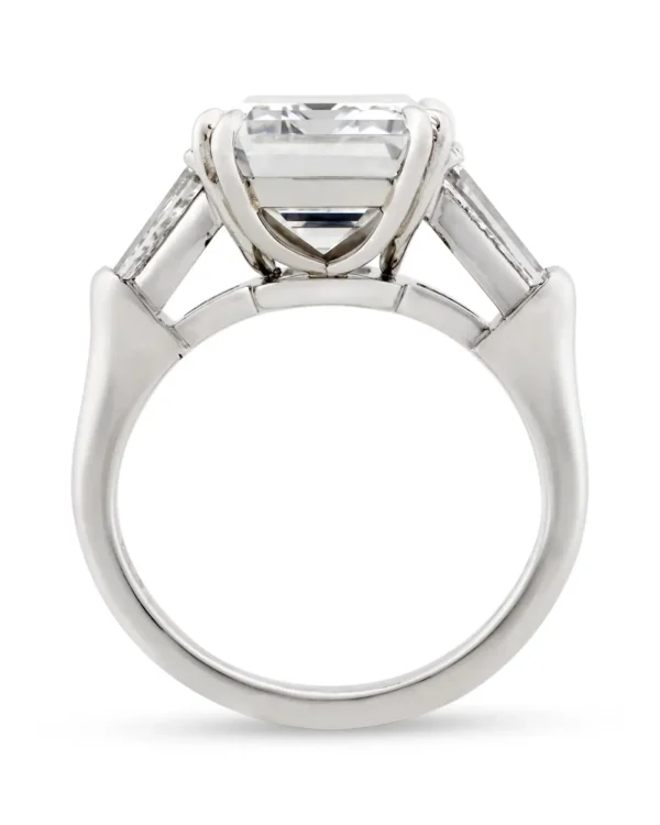 Harry Winston Golconda Diamond Ring 5.56 Carat Emerald-Cut - Image 2