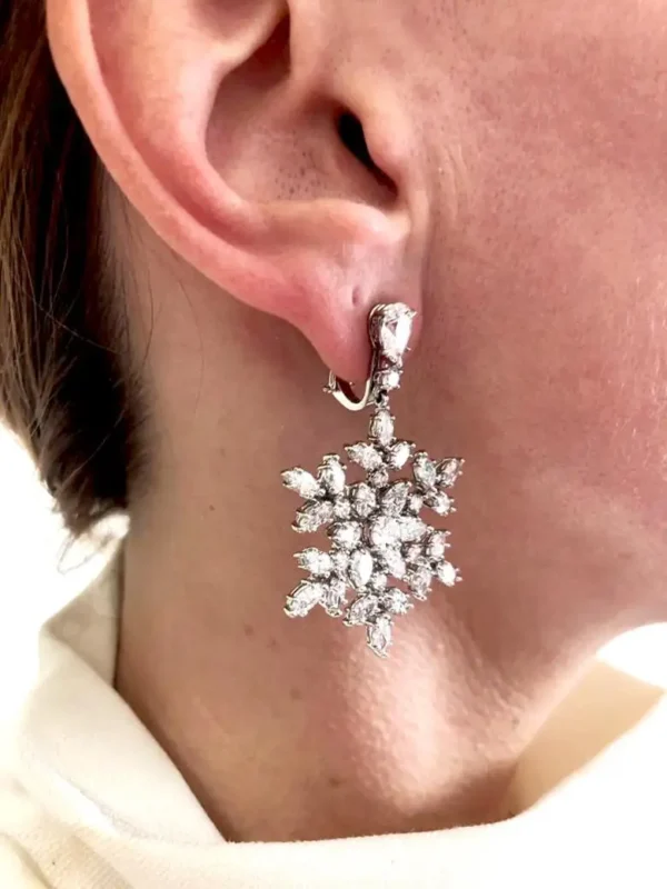 Harry Winston Vintage Collection Diamond Snowflake Drop Earrings - Image 3