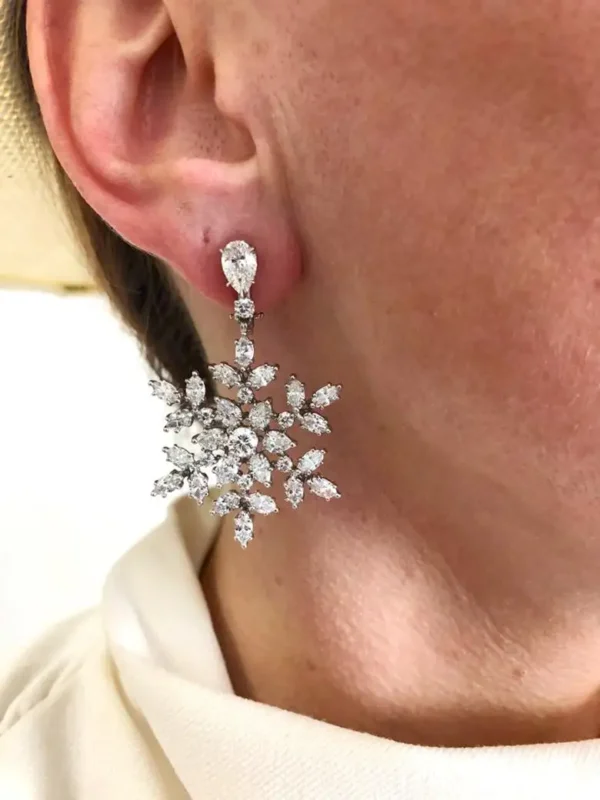 Harry Winston Vintage Collection Diamond Snowflake Drop Earrings - Image 2