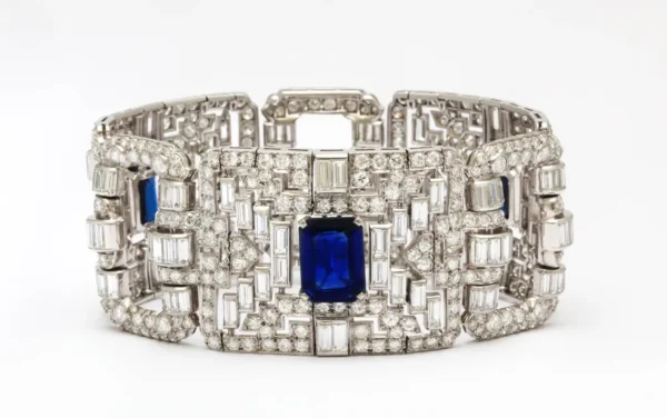 Important Wide Art Deco Diamond and Sapphire Bracelet - Image 8