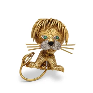 Lion Ebouriffé Brooch For Sale