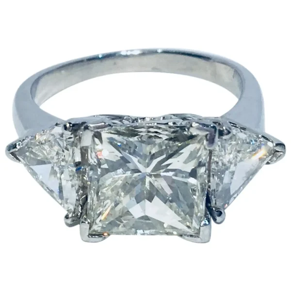 Princess Diamond Ring With 2 Carat Diamond Sides GIA Certified VS2 4.13 Carat - Image 3