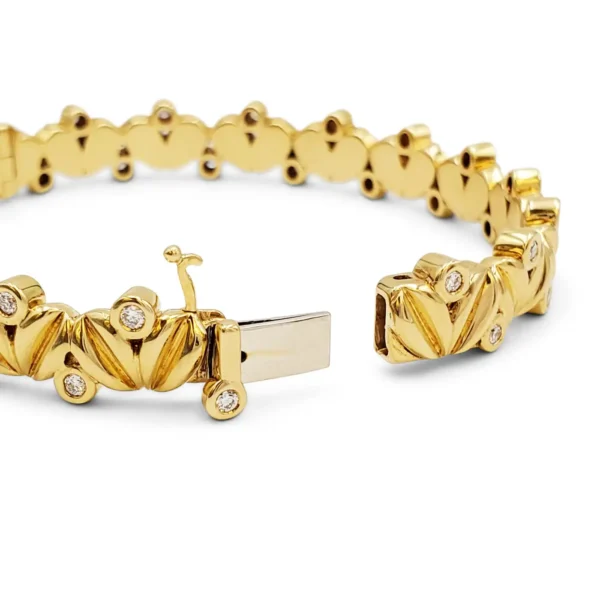 Temple St. Clair Yellow Gold Diamond Bangle Bracelet - Image 4