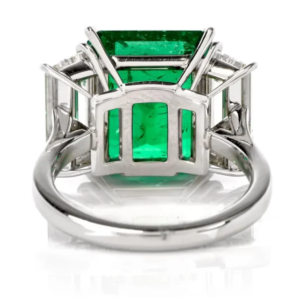 Three-Stone Rectangular Emerald Diamond Platinum Ring - Image 9