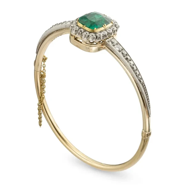 Victorian Colombian Emerald and Diamond Cluster Ring - Image 3