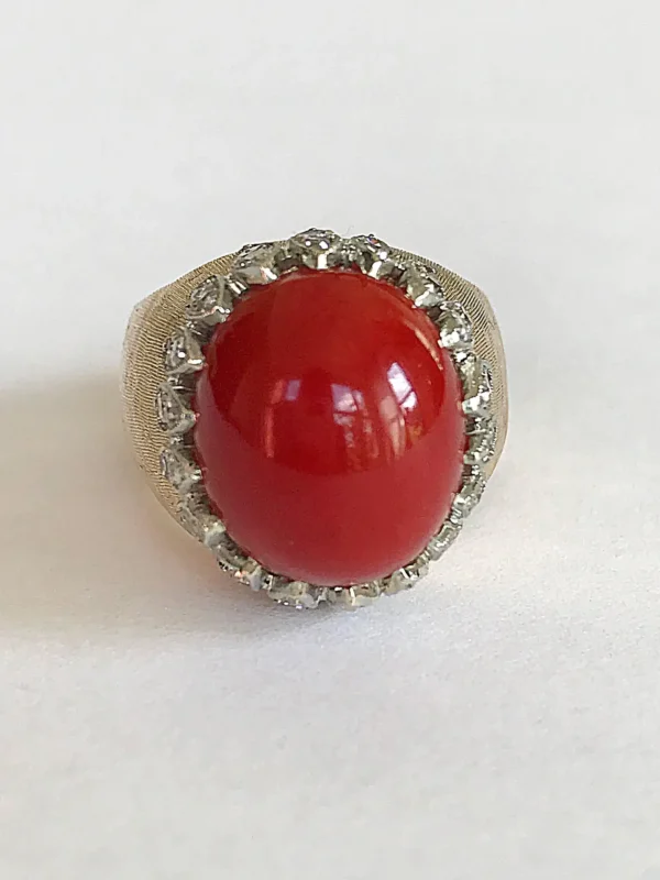 Vintage Italian Red Coral Diamond Yellow Gold Ring - Image 8