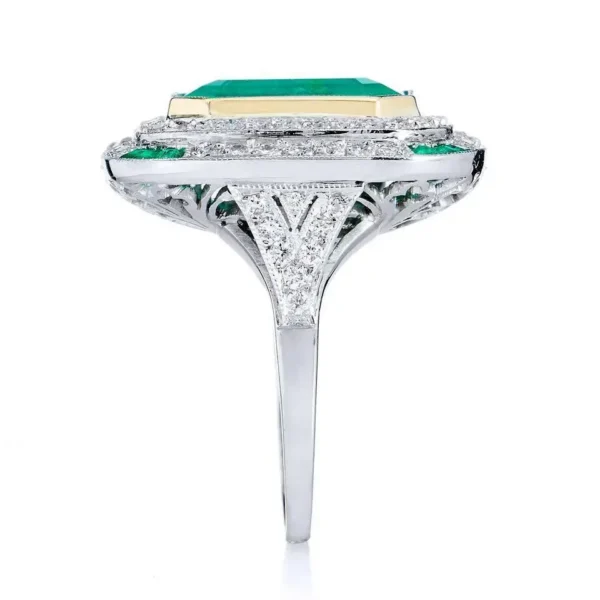 Art Deco Inspired 7.44 Carat Colombian Emerald 18 kt White Gold Platinum Ring 7 - Image 5