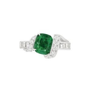 Buy Chaumet Torsade de Chaumet ring – White gold, emerald, diamonds