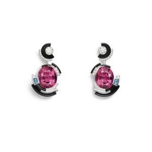 Labyrinthe Earrings For Sale – White gold, onyx, rubellites, diamonds