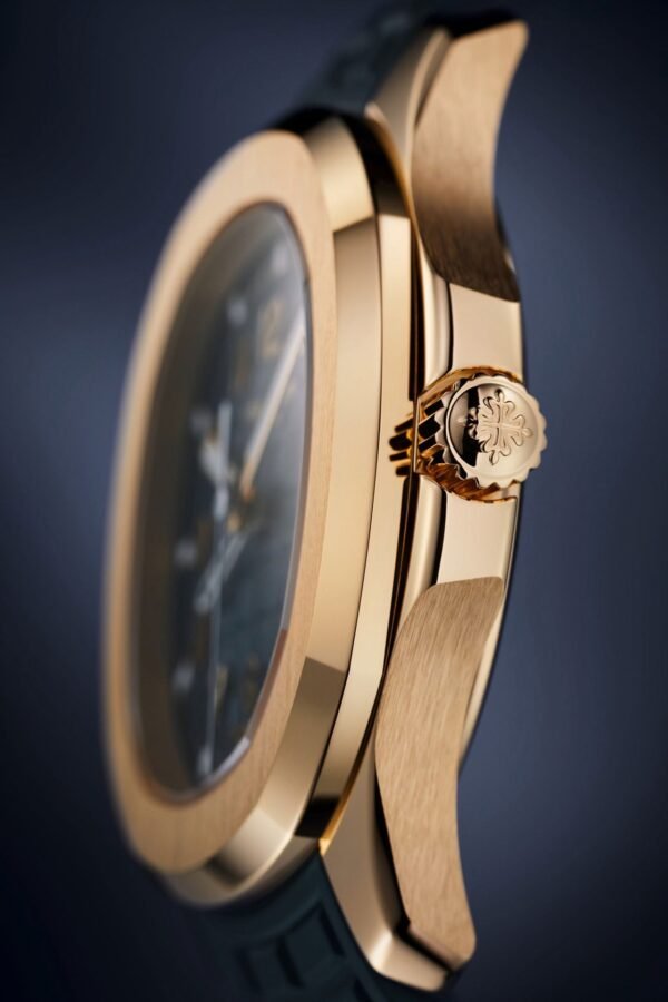 Patek Philippe 5269R-001 Aquanaut Travel Time Rose Gold Blue-Gray Dial - Image 7