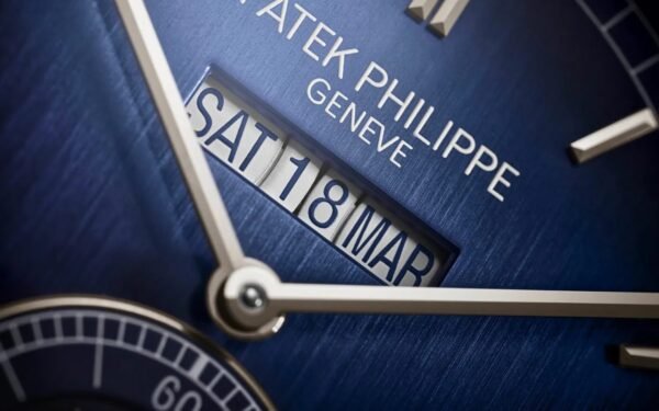 Buy Patek Philippe 5236P-001 Grand Complications In-Line Perpetual Calendar Platinum Blue Dial 41.3mm - Image 5