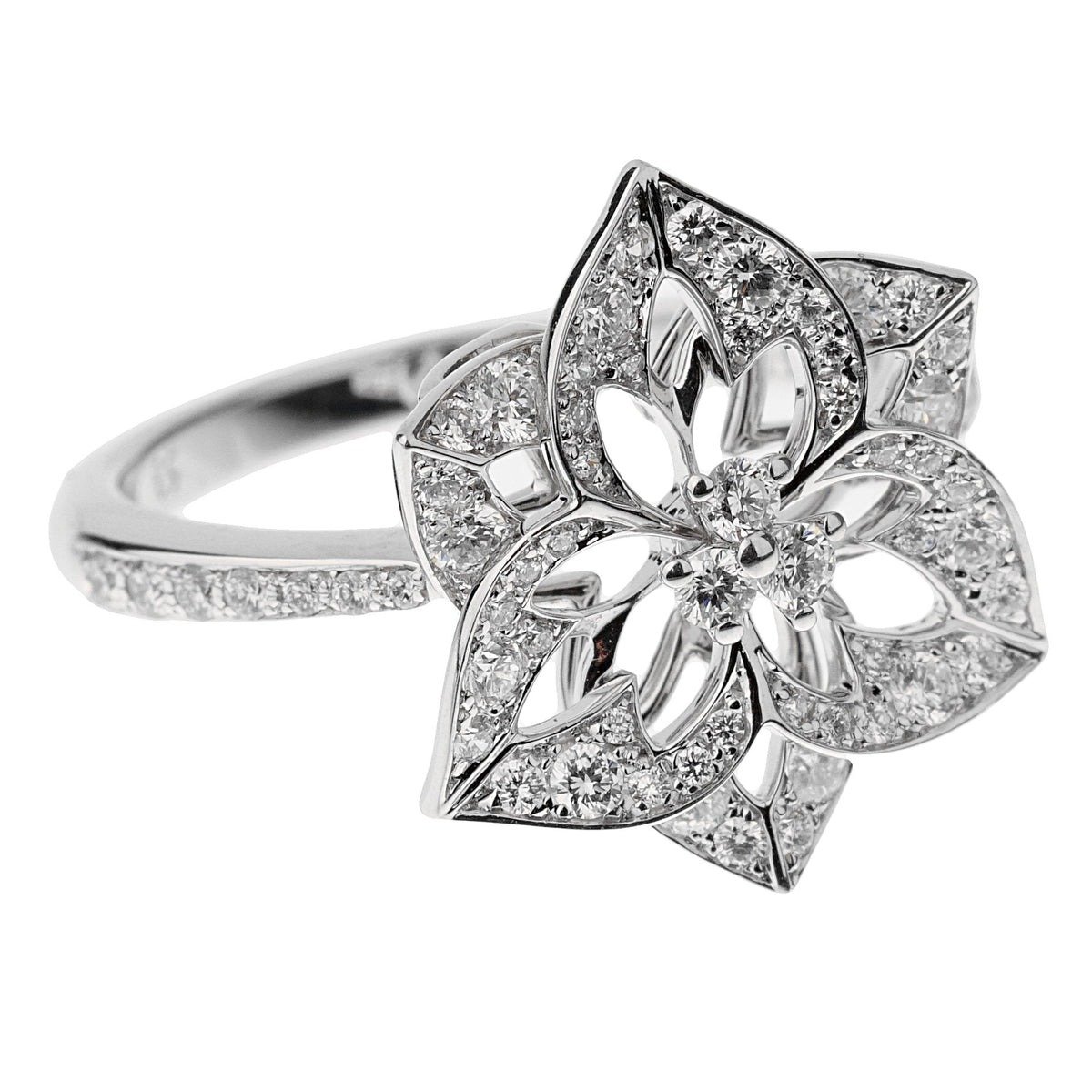 Boucheron Small Flower Diamond Whi